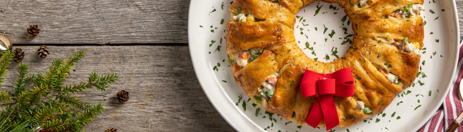 Chicken Pot Pie Crescent Wreath