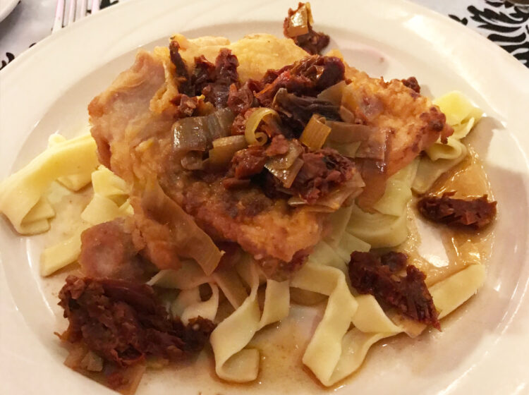 Prosecco-Braised Chicken with Sundried Tomatoes and Leeks