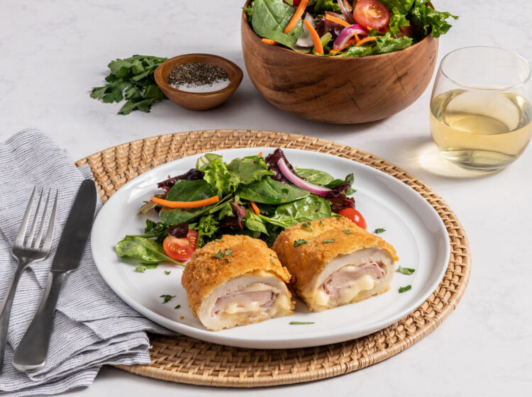 Cheesy Keto Chicken Cordon Bleu