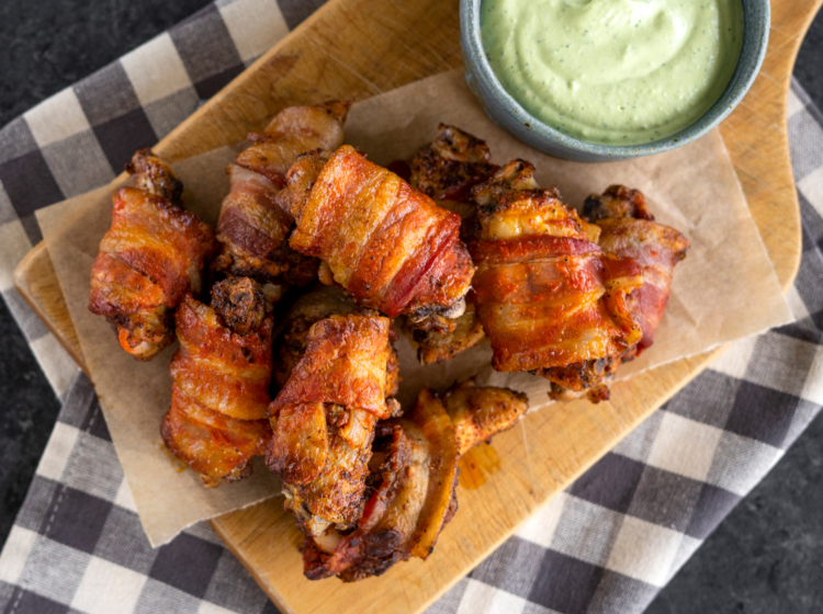 Keto Bacon-wrapped Chicken Wings