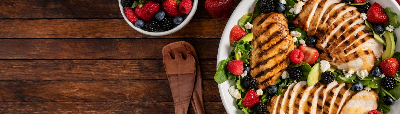 Summer Berry Salad with Chicken Breast