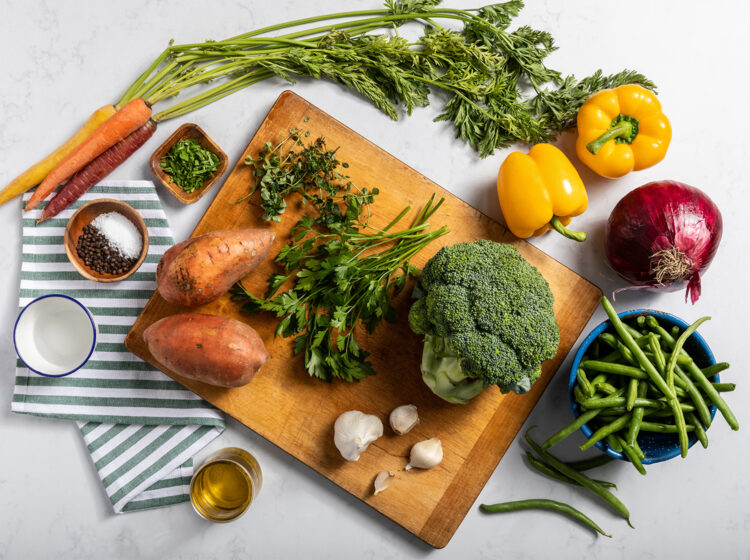 Sheet-Pan Garlic-Herb Chicken with Rainbow Veggies
