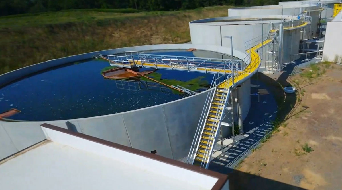 water-holding-tanks